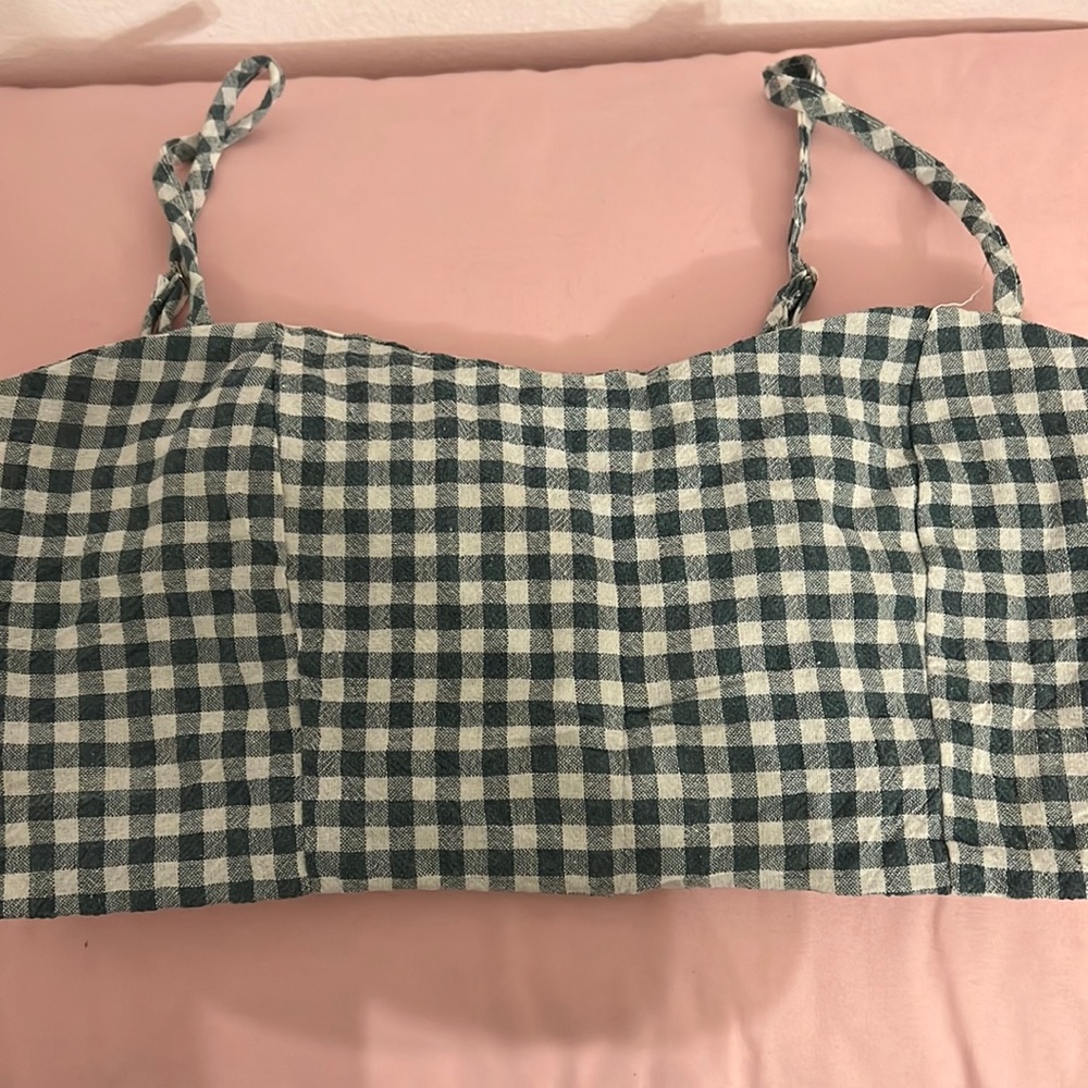 Brandy Melville crop top new without tags